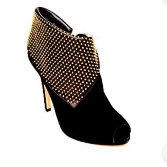 Michael Kors Krista Open Toe Peep Toe Studded Suede Booties, Size 7.5 - Picture 6 of 6